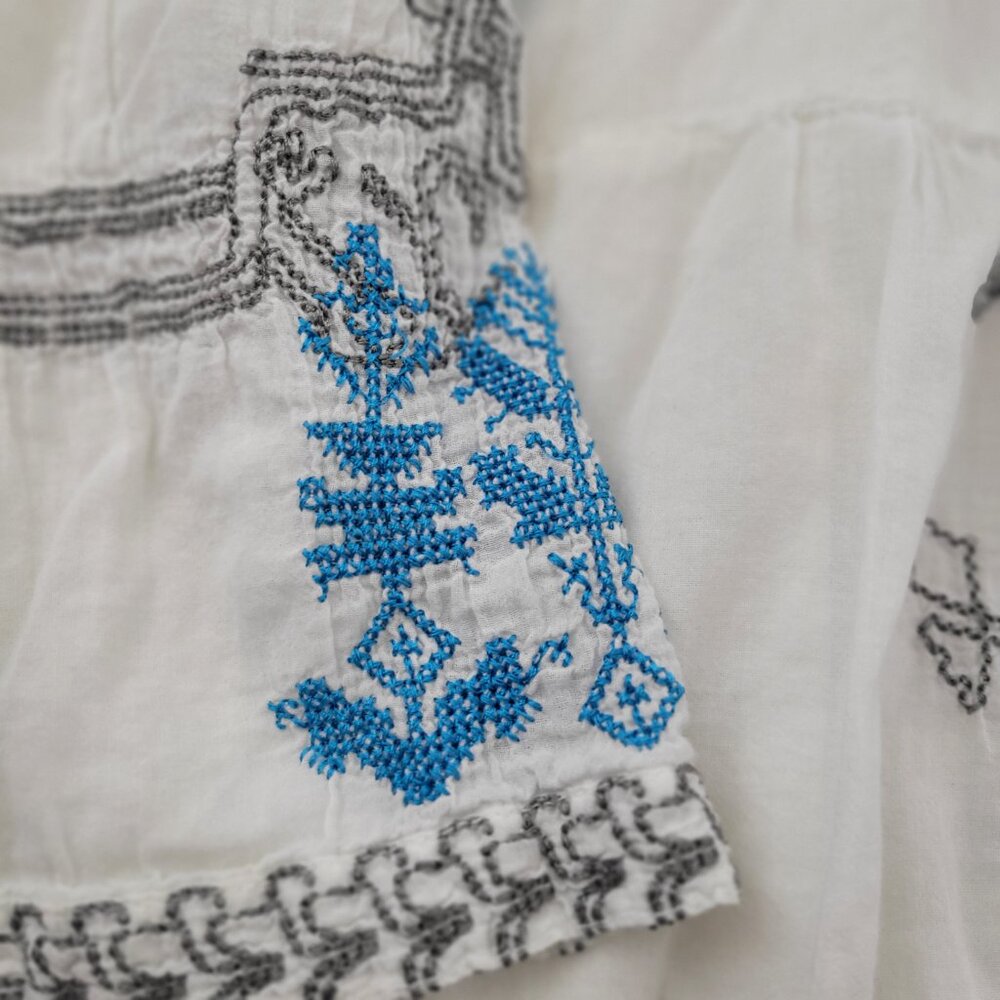 Sundance Tunic Women's M White Blue Lightweight Cotton Embroidered Shirt - Picture 6 of 16